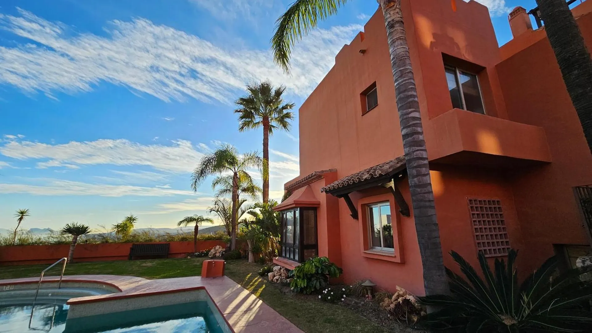 Meerblickhaus Mit 3 Terrassen Costa Del Sol Naehe Estepona 5 Minuten Zum Strand Marokkanischer Stil location